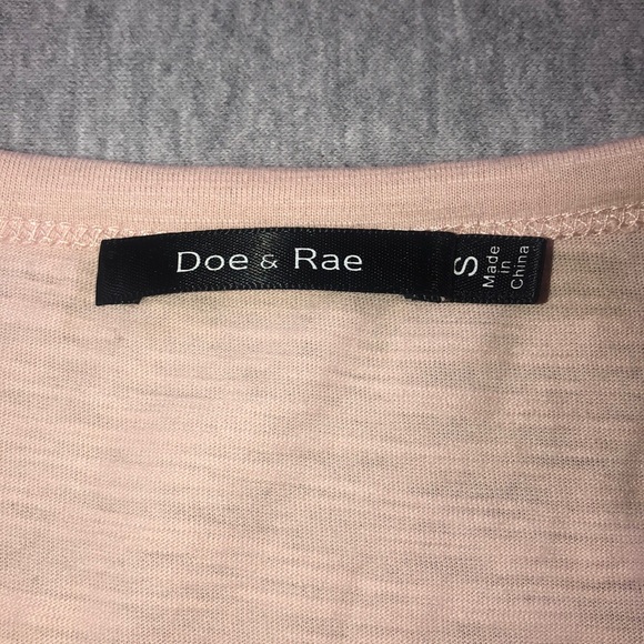 ~NWOT~ Doe & Rae Pink Lace Sleeveless Top - Picture 2 of 6